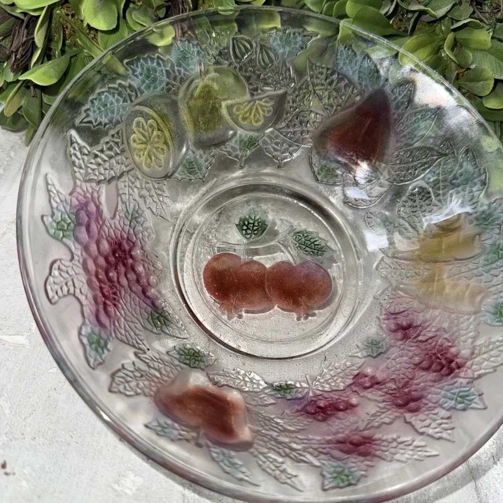 Firna Clear Embossed Multi-Colored Fruit Vegetable‎ Design Glass Bowl